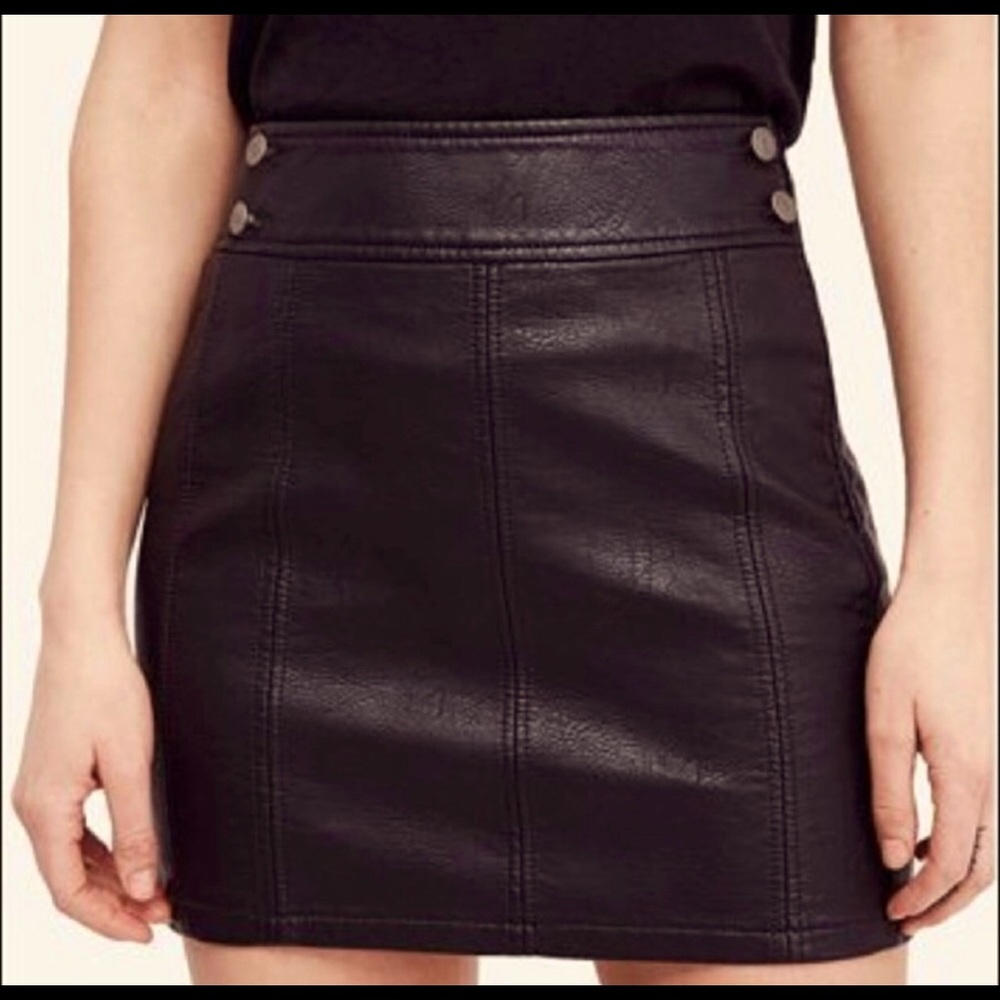 Free people Bodycon leather skirt, mini, size 6